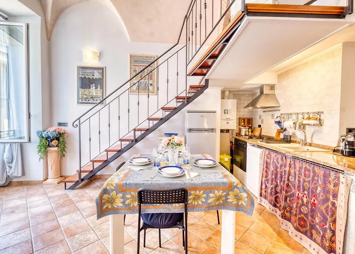 Loft In Riviera Dei Fiori 아파트 *